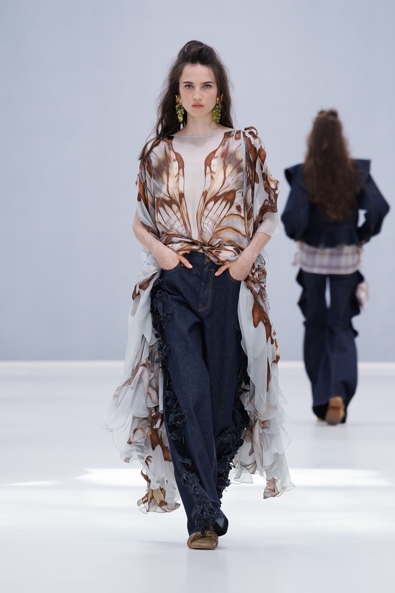 ZIMMERMANN 发布 2027 春季系列「万华蝶舞」