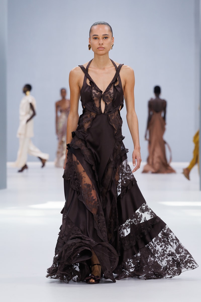 ZIMMERMANN 发布 2027 春季系列「万华蝶舞」