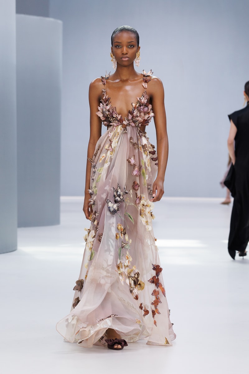 ZIMMERMANN 发布 2027 春季系列「万华蝶舞」
