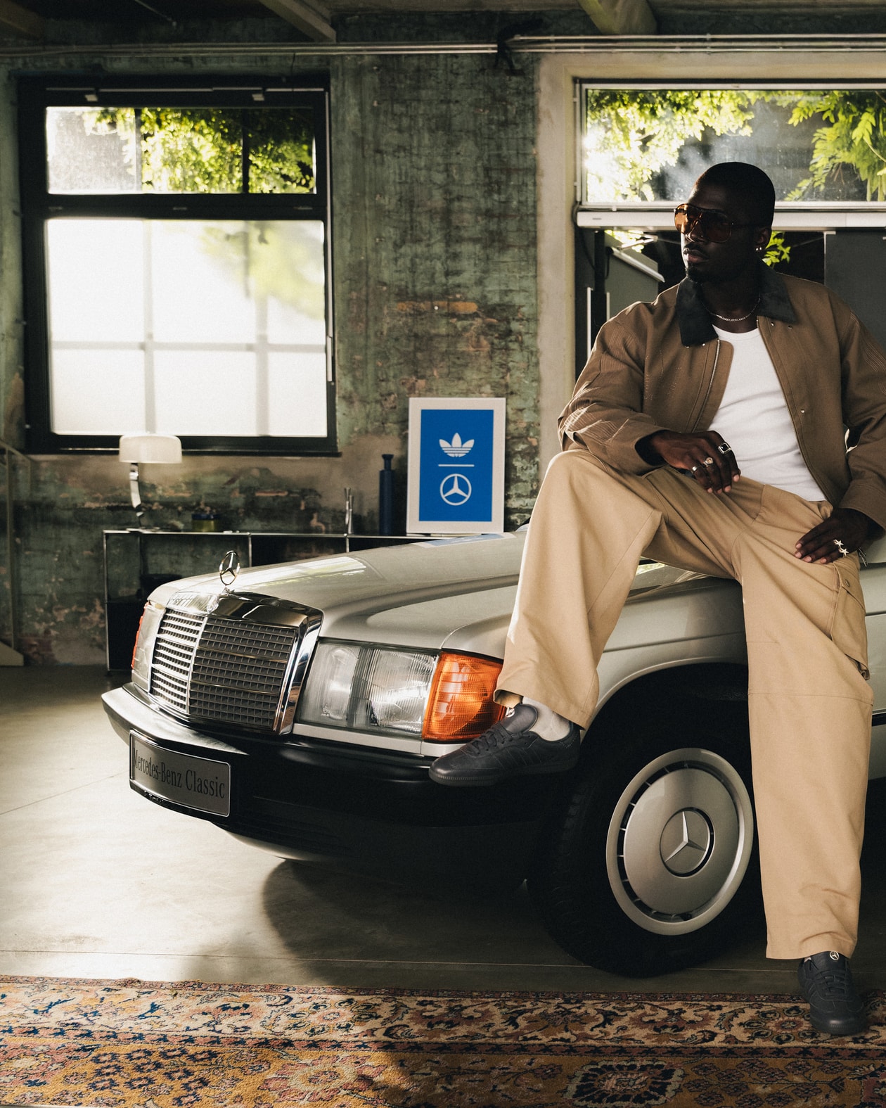 Mercedes-Benz 携手 adidas 推出限量版 Samba OG 联名鞋款