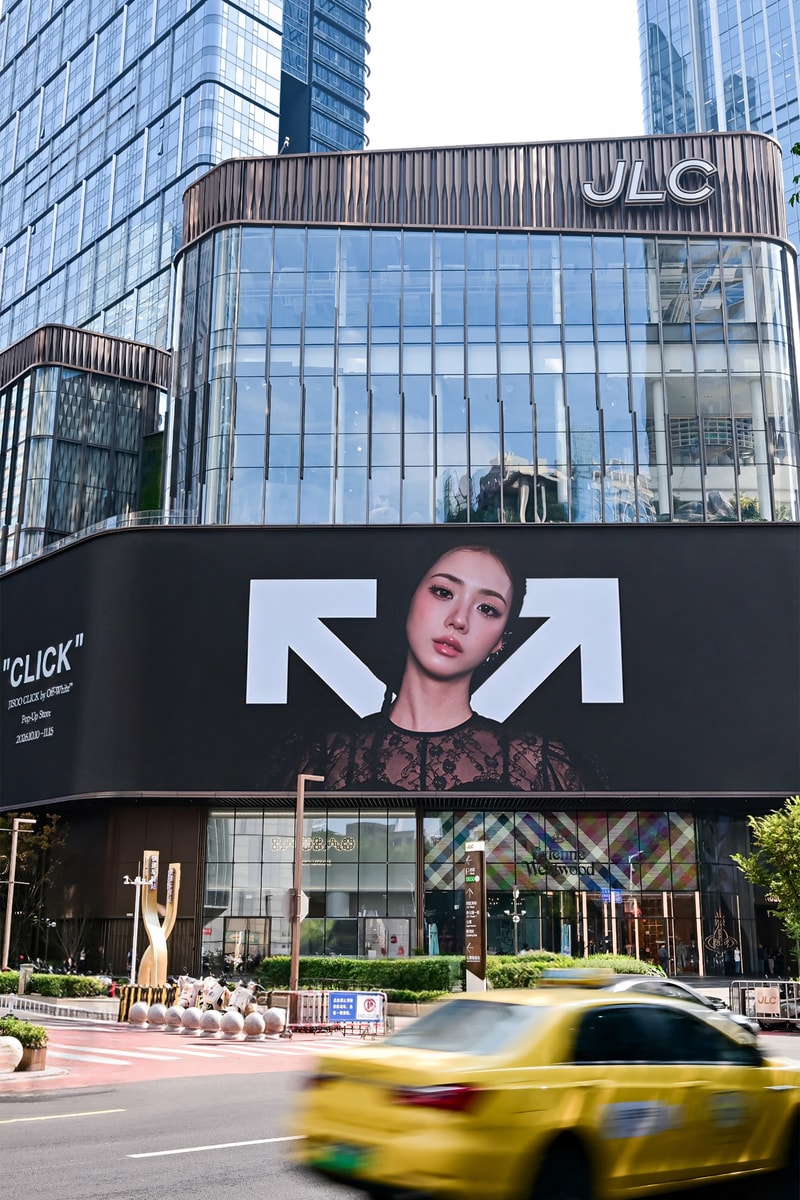 Off-White™ 携手 JISOO 推出「CLICK」联名系列