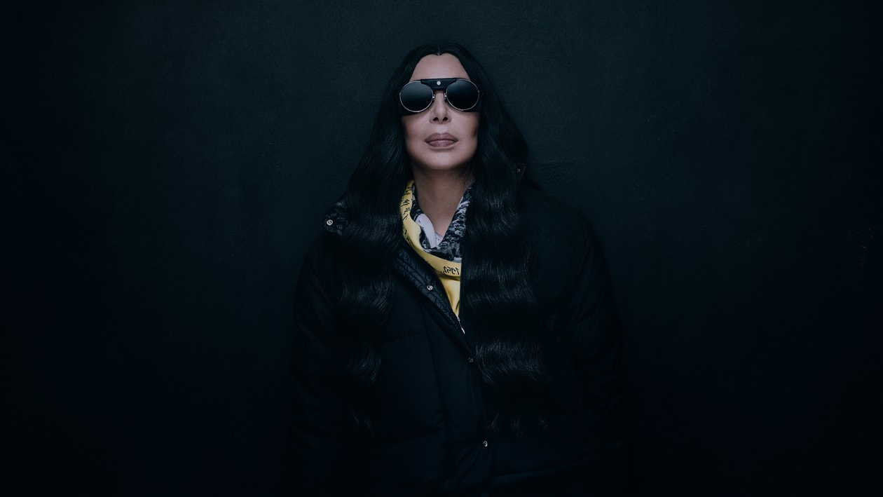 Moncler 发布 Re/Icons 全新企划，Cher、JENNIE 与 Grace Jones 联袂出镜