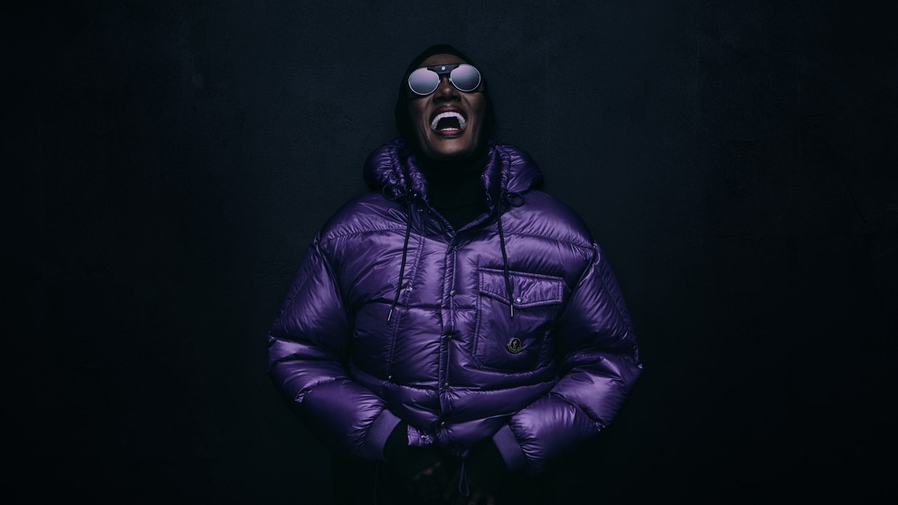 Moncler 发布 Re/Icons 全新企划，Cher、JENNIE 与 Grace Jones 联袂出镜