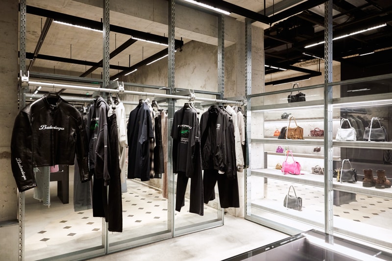 BALENCIAGA 于上海兴业太古汇举办 Hourglass Avenue 手袋发布派对