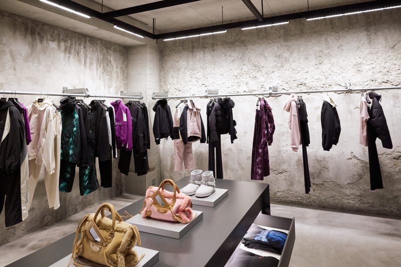 BALENCIAGA 于上海兴业太古汇举办 Hourglass Avenue 手袋发布派对