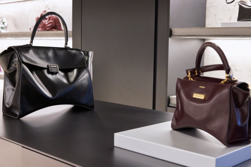 BALENCIAGA 于上海兴业太古汇举办 Hourglass Avenue 手袋发布派对