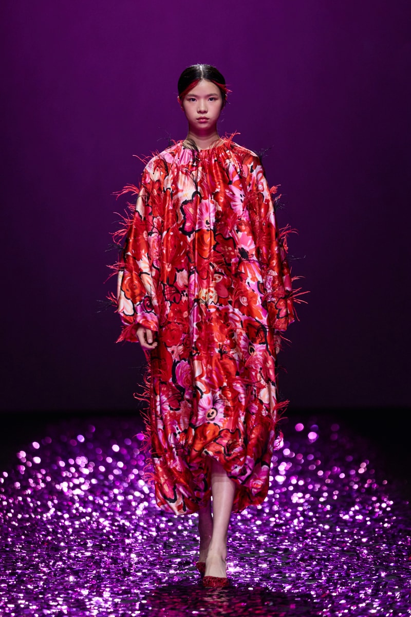 SHUTING QIU 2027 春夏系列「UNTAMED BLOOM」正式发布