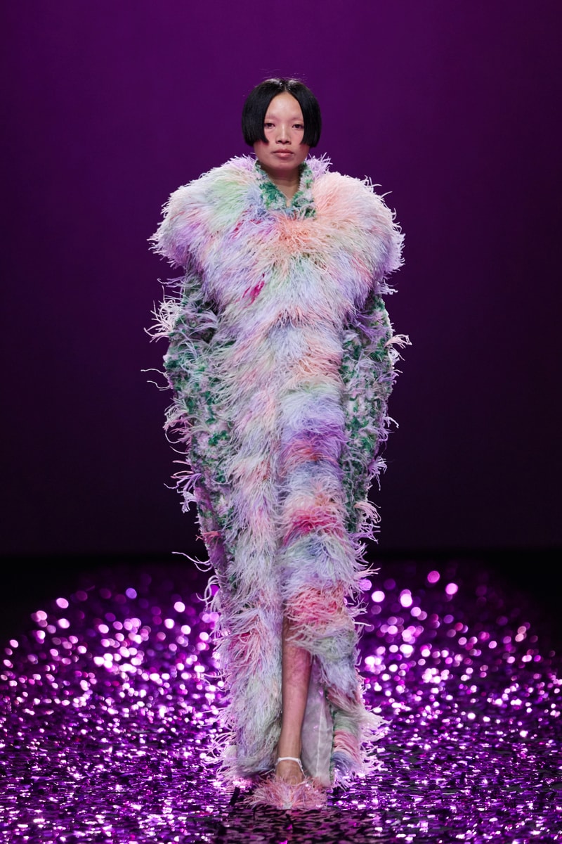 SHUTING QIU 2027 春夏系列「UNTAMED BLOOM」正式发布