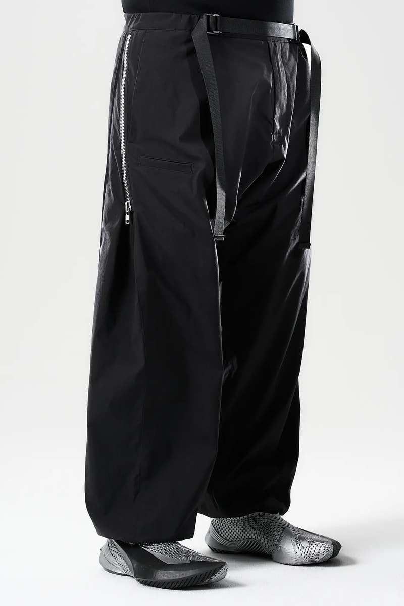 ACRONYM 携手 ALIVEFORM 推出 THE BLADE 全新配色「OBSIDIAN NICKEL」
