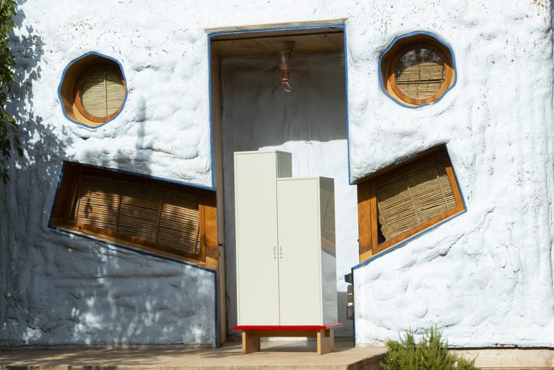 Vero zu Besuch im „Pescetrullo“ von Gaetano Pesce für die neue Kampagne