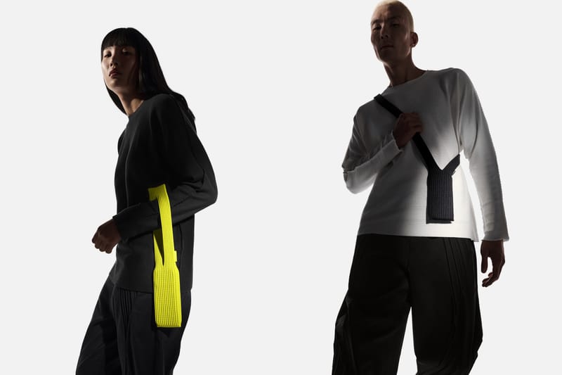 Issey Miyake x Apple enthüllen die iPhone Pocket – das 3D-gestrickte Etui fürs iPhone