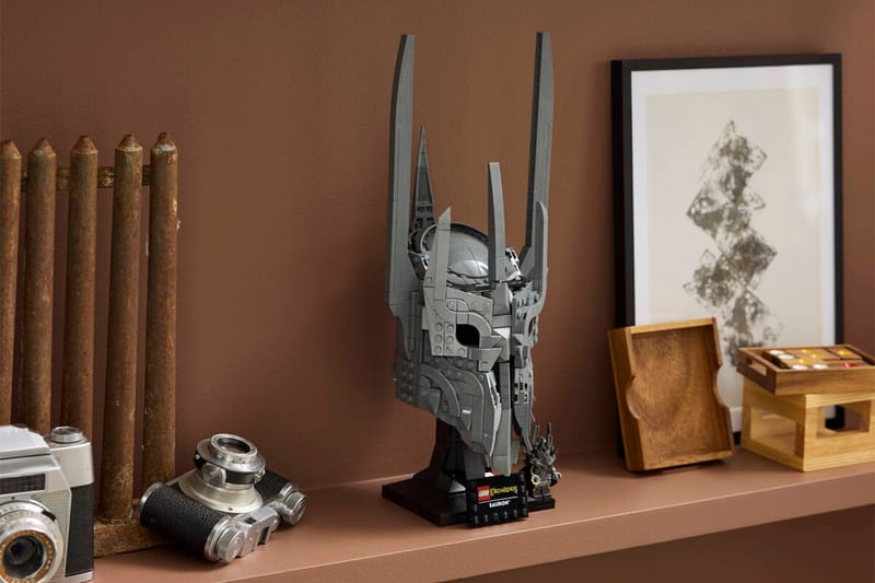 Geschmiedet aus Plastik: LEGO holt ‘The Lord of the Rings’ – Saurons Helm ins Wohnzimmer