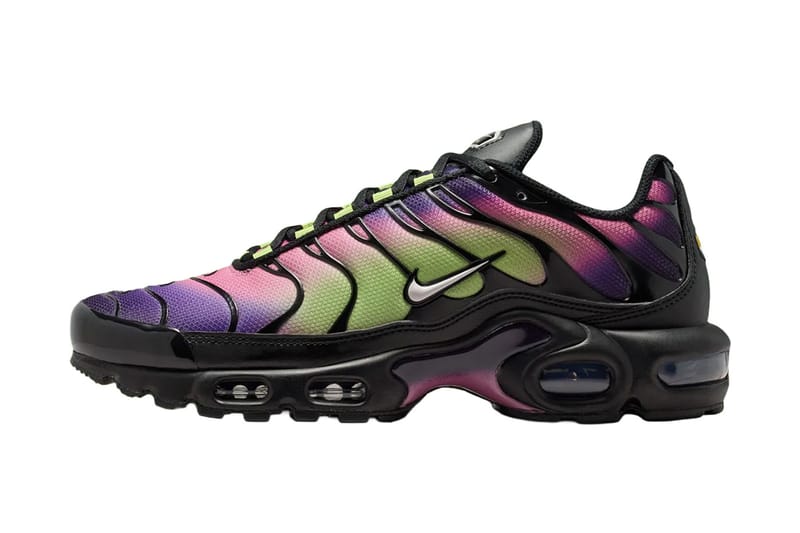 Nike Air Max Plus „Black/Purple Dynasty“ fängt die Magie der Nordlichter ein