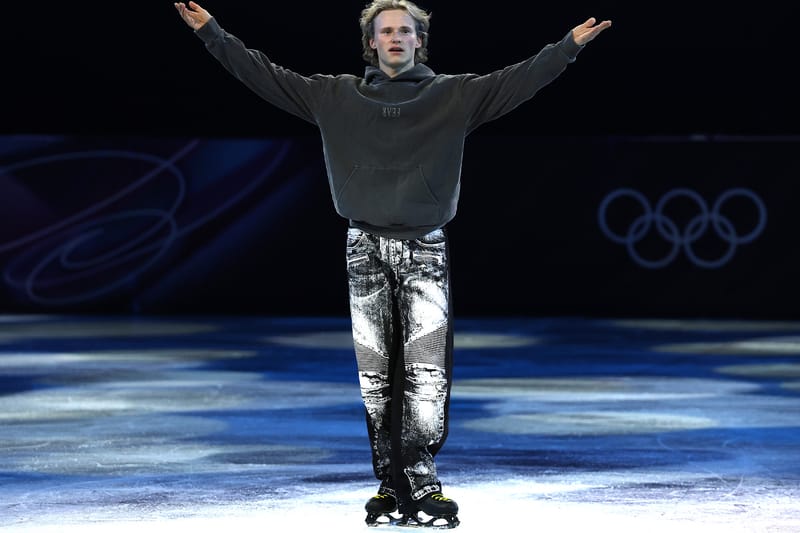 Ilia Malinin setzt starkes Fashion-Statement in 1.100‑Dollar-Balmain-Denim bei den Olympischen Winterspielen 2026