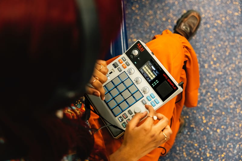Akai präsentiert den tragbaren MPC Sample-Sampler für unterwegs
