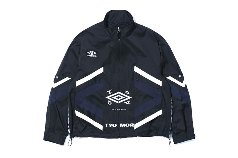 TOGA und Umbro droppen eine kühne Capsule-Kollabo