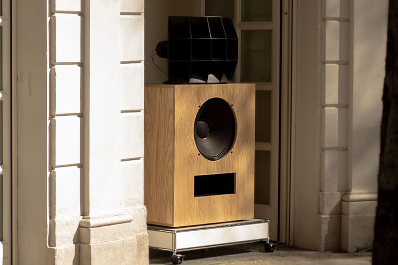 Klipsch und Ojas präsentieren den museumsreifen kO‑R2 Lautsprecher auf der Milan Design Week