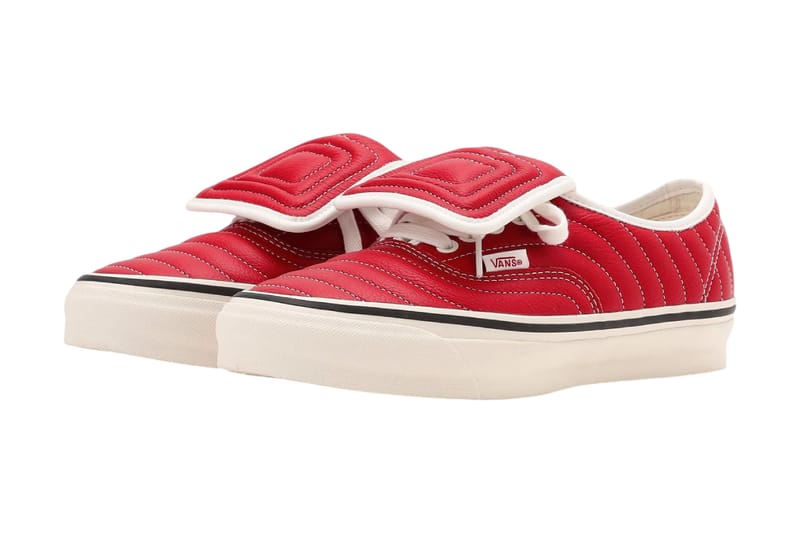 Vans verpasst der Premium Authentic 44 EXT zur WM einen Auftritt in „Copa Racing Red“