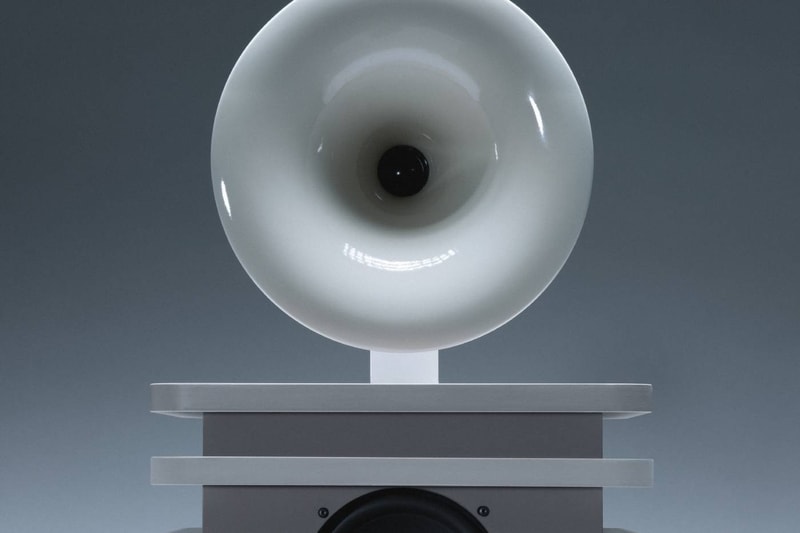 Silence Please und Kouros Maghsoudis Hum Speaker: brutalistisches Audio-Spektakel
