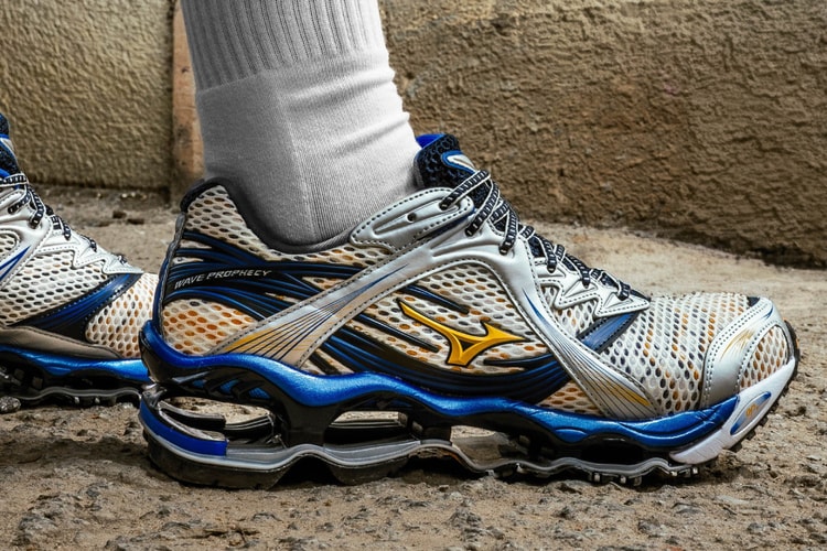 Mizuno bringt seinen Kult-Sneaker WAVE PROPHECY 1 in zwei knalligen High-Contrast-Colorways zurück