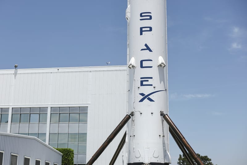 SpaceX‑Börsengang soll fast 75 Milliarden US‑Dollar einbringen