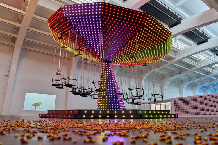 Carsten Höller teilt das UCCA Beijing in „Two“ parallele Farb- und Schwarz-Weiß-Welten
