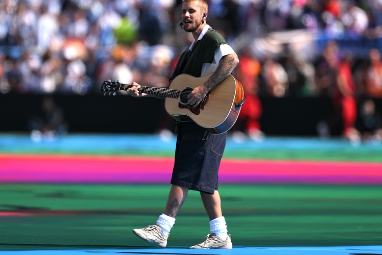 Justin Bieber präsentiert unveröffentlichten SKYLRK Matter Daddy „Latte“-Sneaker beim WM-Finale