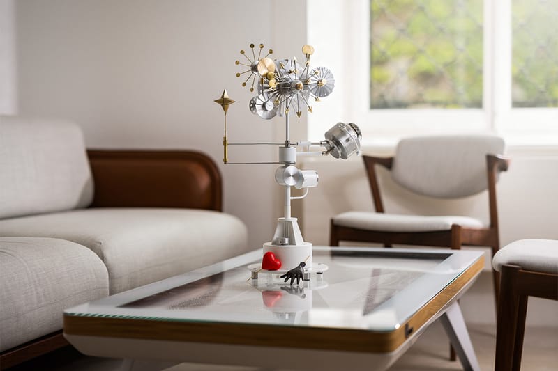 MB&F feiert 15 Jahre M.A.D. Gallery mit skulpturalem Uhrenbeweger