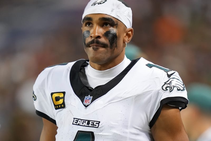 Philadelphia Eagles QB Jalen Hurts fällt wegen Blutgerinnseln in der Lunge für die NFL-Saison aus