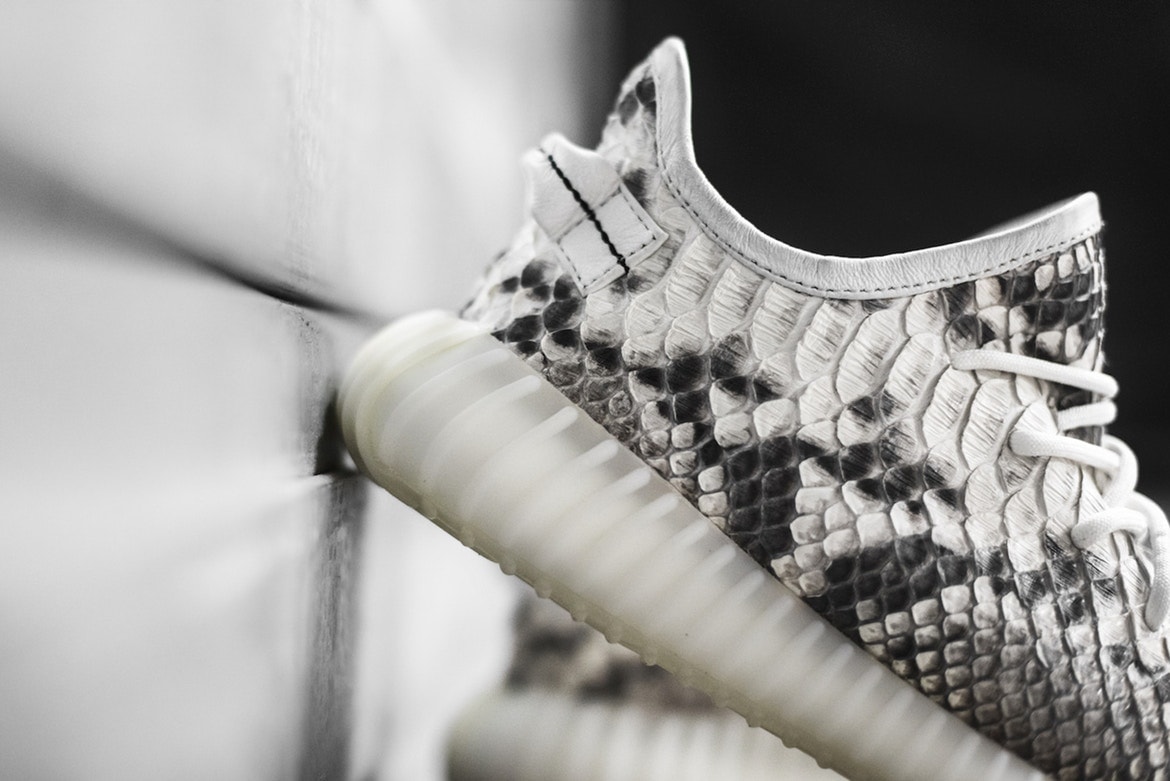 adidas Originals YEEZY BOOST 350 V2 Python Zébré The Shoe Surgeon Jesus Diaz