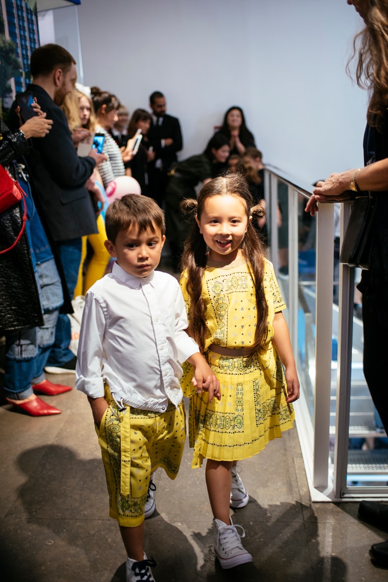 Défilé sacai kids colette Robes