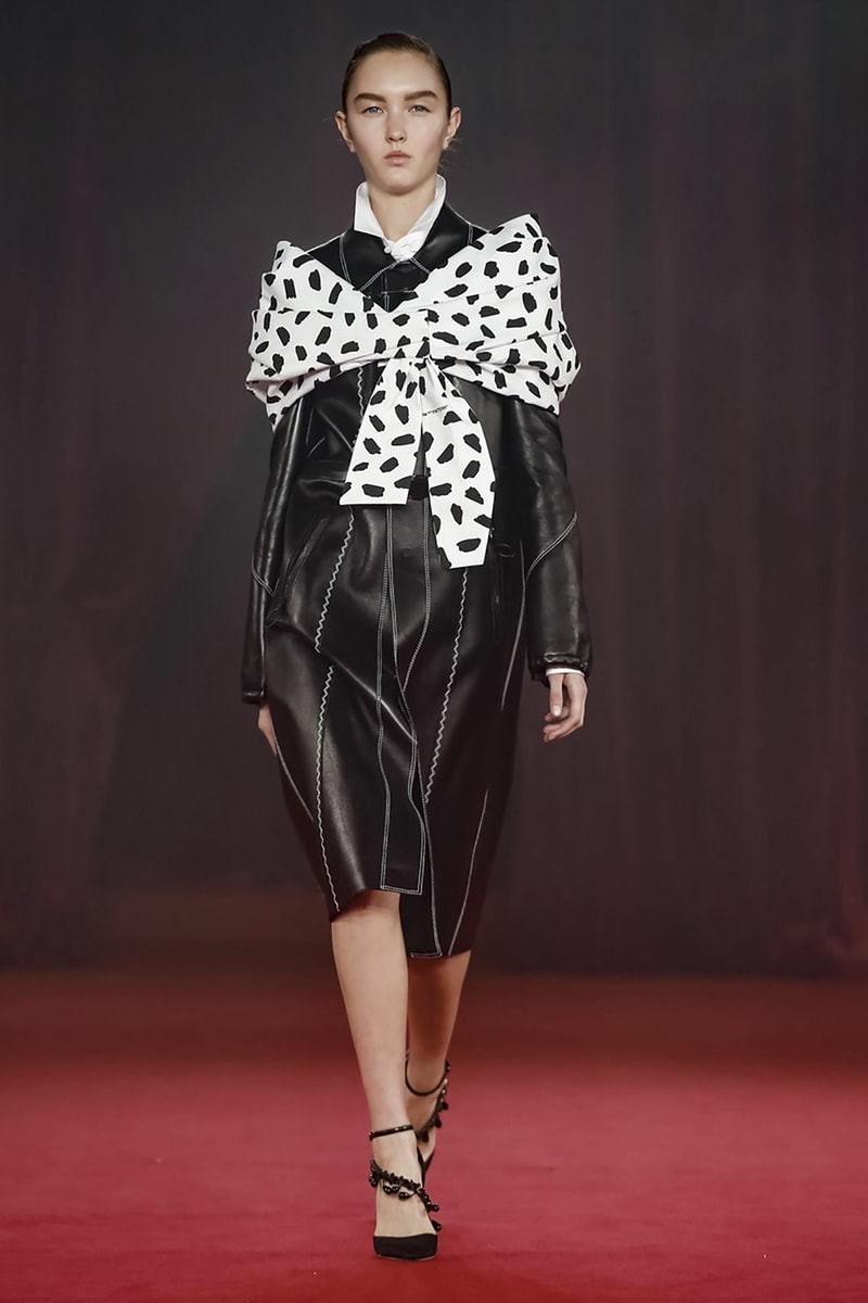 Off White Spring Summer 2018 Collection Femme Ambitions Royales