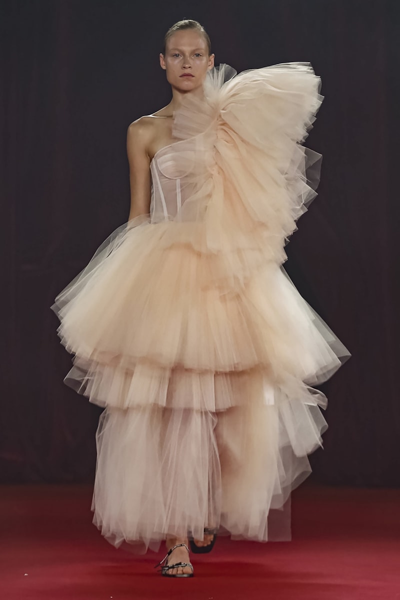 Off White Spring Summer 2018 Collection Femme Ambitions Royales