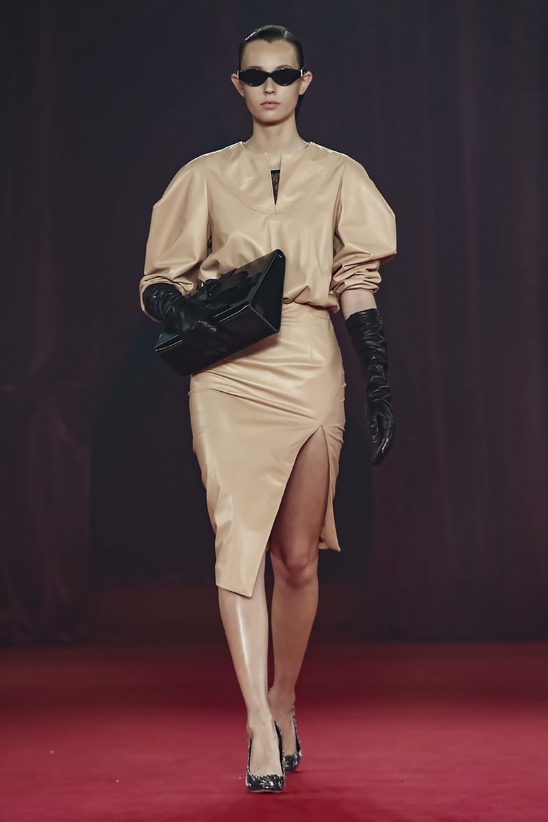Off White Spring Summer 2018 Collection Femme Ambitions Royales