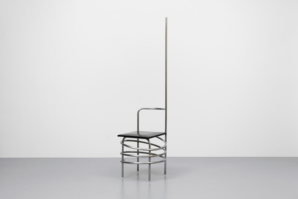 Tabouret Rei Kawakubo COMME des GARÇONS Galerie A1043