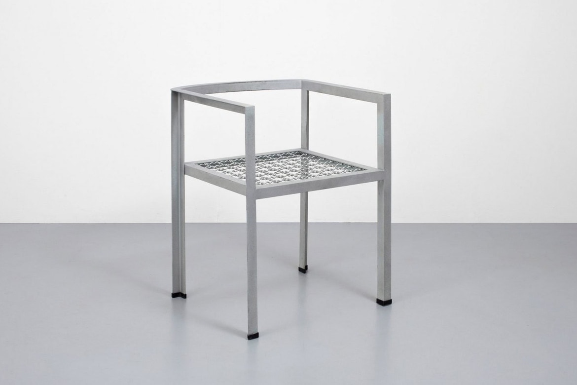 Tabouret Rei Kawakubo COMME des GARÇONS Galerie A1043