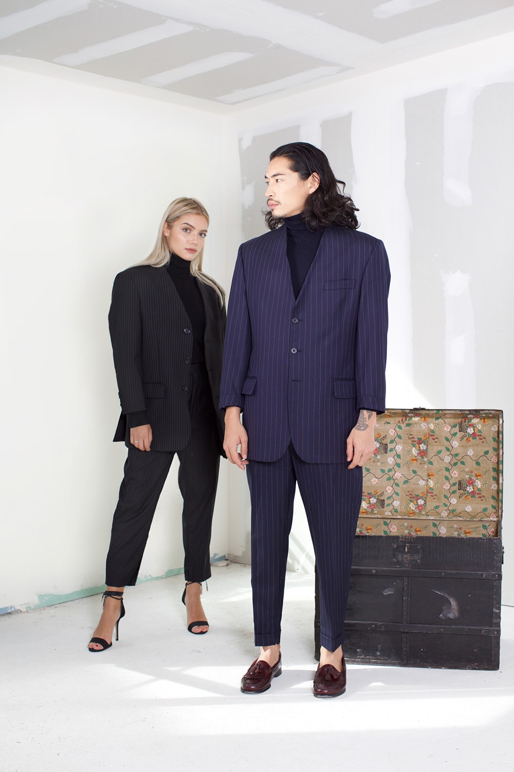 LA DRAFT Collection Capsule Draw The Line Costume Rayé Bleu Marine Taupe