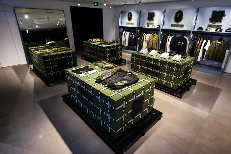 Un pop up pour la nouvelle collaboration UNDEFEATED BAPE Shanghai