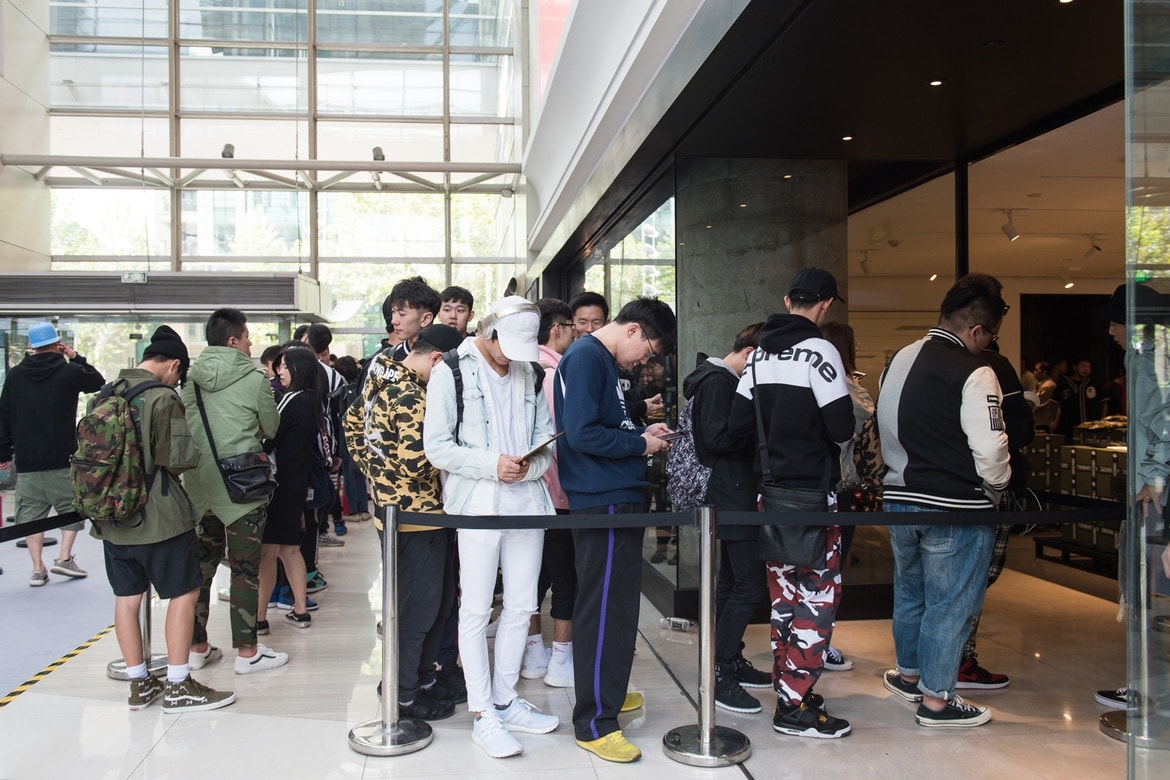 Un pop up pour la nouvelle collaboration UNDEFEATED BAPE Shanghai
