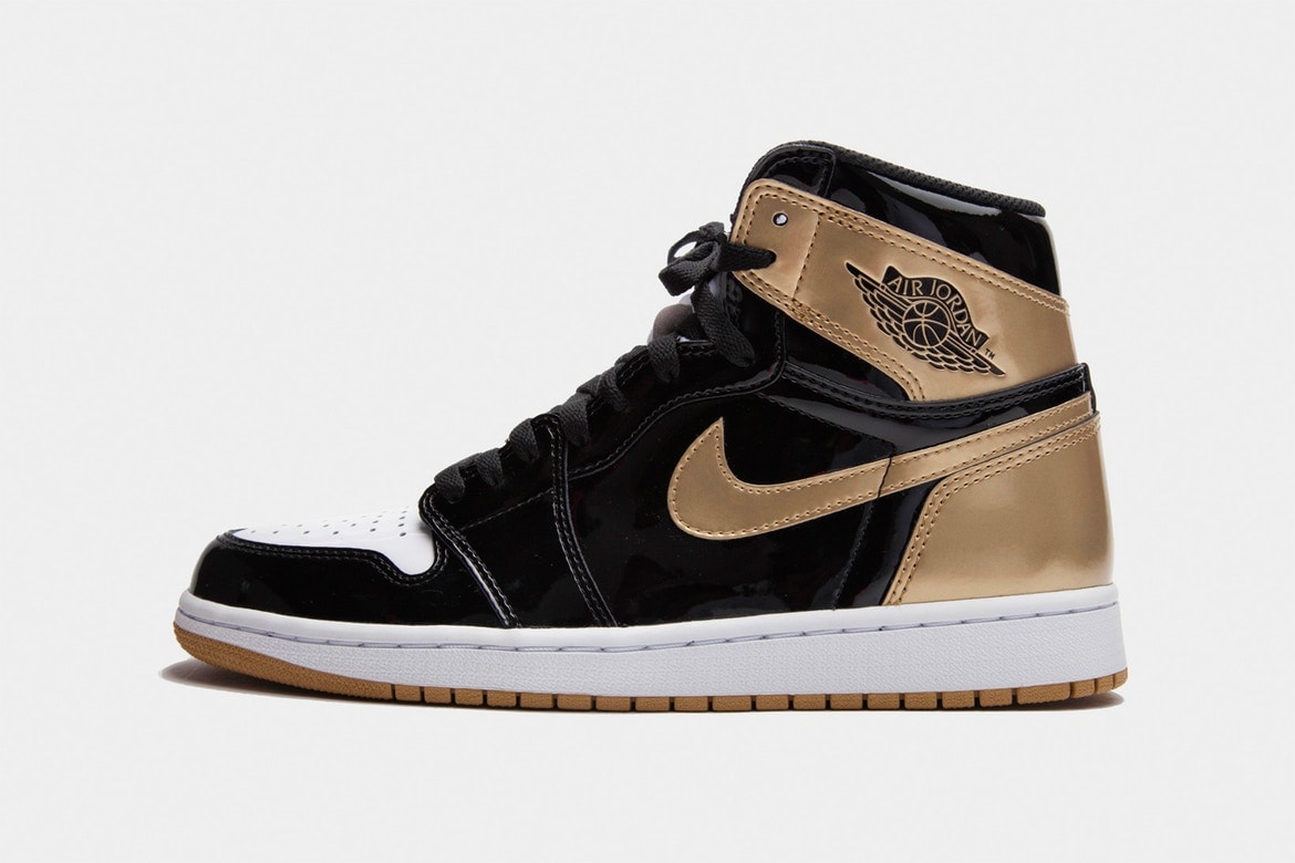 Air Jordan 1 Gold Top 3 Cuir Verni Or Noir Blanc