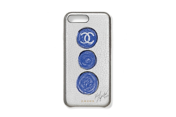 Chaos x CHANEL Étuis Téléphone Or, Argent, Blanc