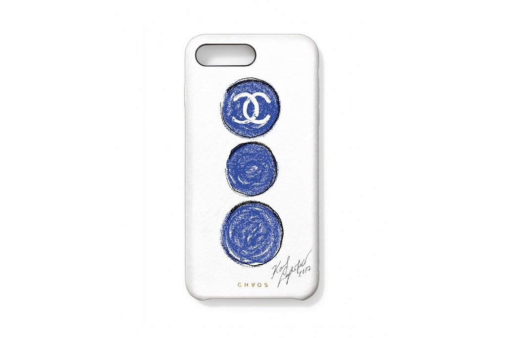 Chaos x CHANEL Étuis Téléphone Or, Argent, Blanc