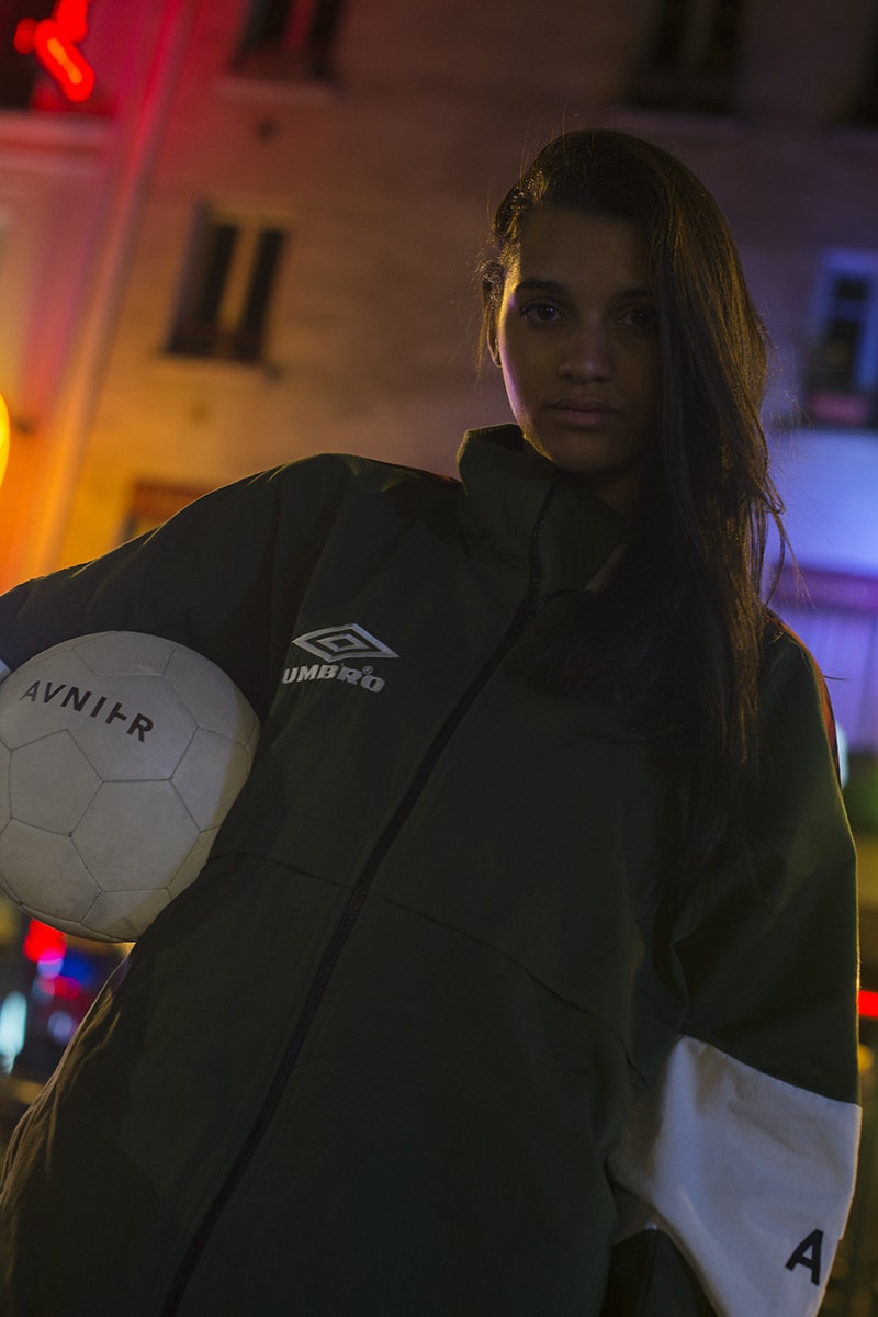 Umbro AVNIER Collection Capsule Veste Survêtement Sweat Casquette Sweatshirt Chemise Jean Casquette