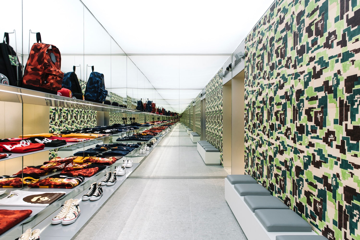 BAPE A Bathing Ape Boutique Paris Exclusivité Magasin Opening Décembre