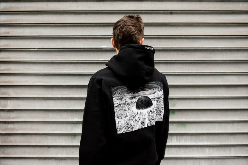 Supreme Akira Hoodie Noir Sortie Paris Paul Mougeot HYPEBEAST France