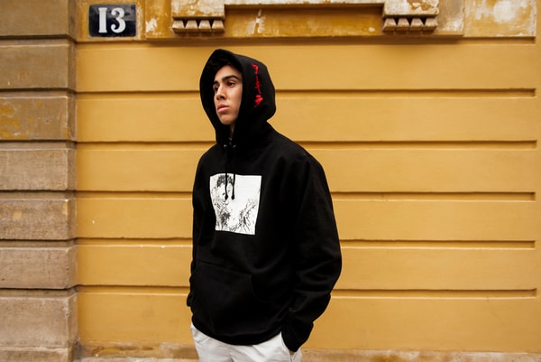 Supreme Akira Hoodie Noir Sortie Paris Paul Mougeot HYPEBEAST France