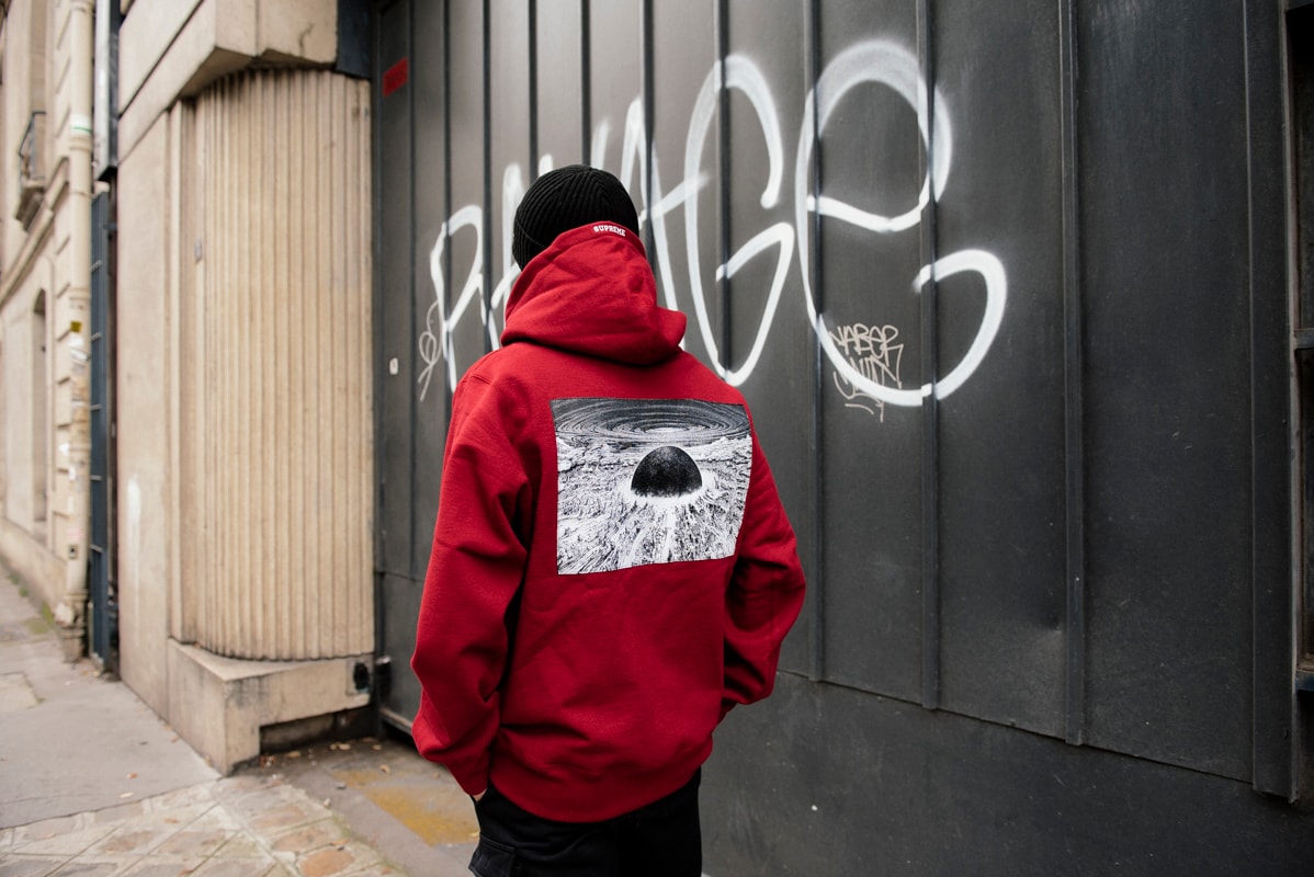 Supreme Akira Hoodie Noir Sortie Paris Paul Mougeot HYPEBEAST France
