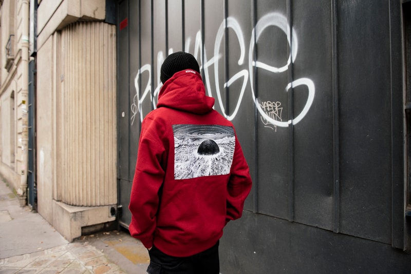 Supreme Akira Hoodie Noir Sortie Paris Paul Mougeot HYPEBEAST France