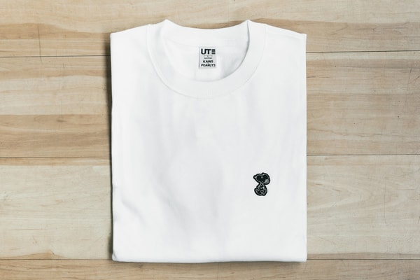 Collaboration KAWS x Uniqlo Ut Inspiration Snoopy Peanuts