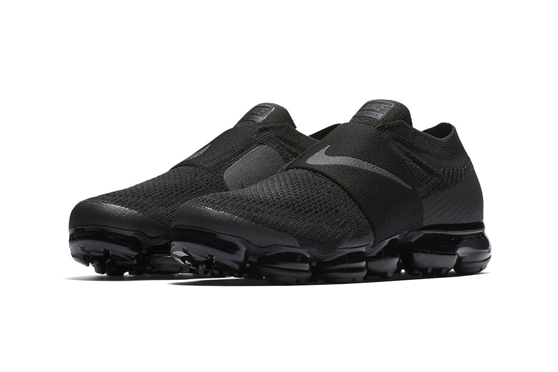 Nike Air VaporMax Moc Triple Black Flyknit Strap